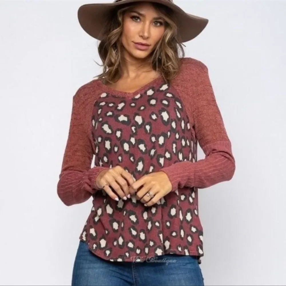 Burgundy Leopard print Color Block TOP - Picture 7 of 8
